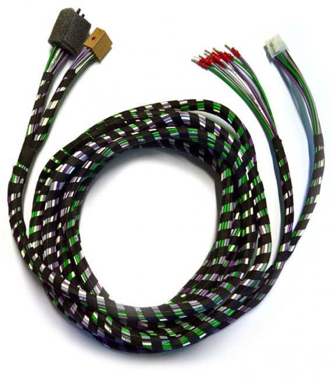 AH-AMPC-4CH5 vahvistimen asennuskaapeli 5m, Quadlock